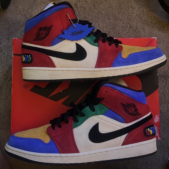 Air Jordan 1 Mid Se Fearless Blue The Great CU2805 100 Multicolor - Picture 1 of 12